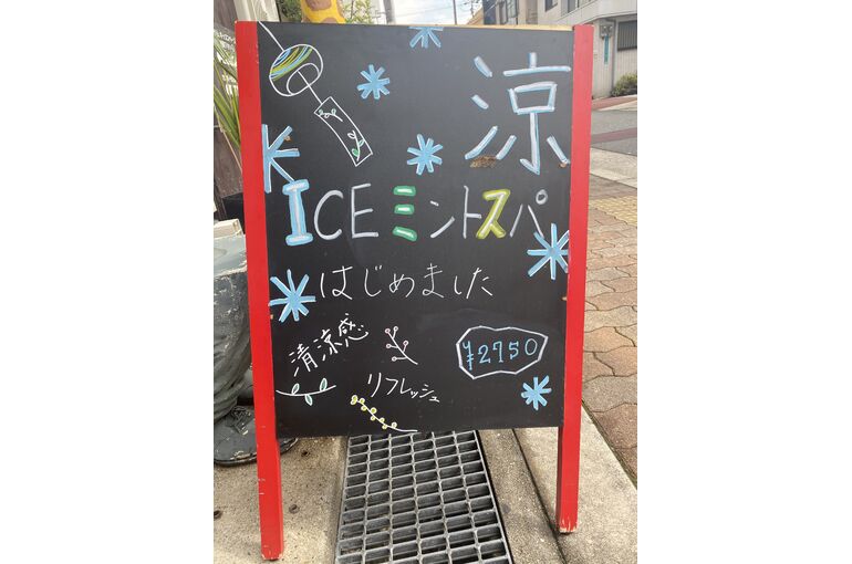 F2D91CE7-B32E-4C52-993A-F2D7CBF7994B